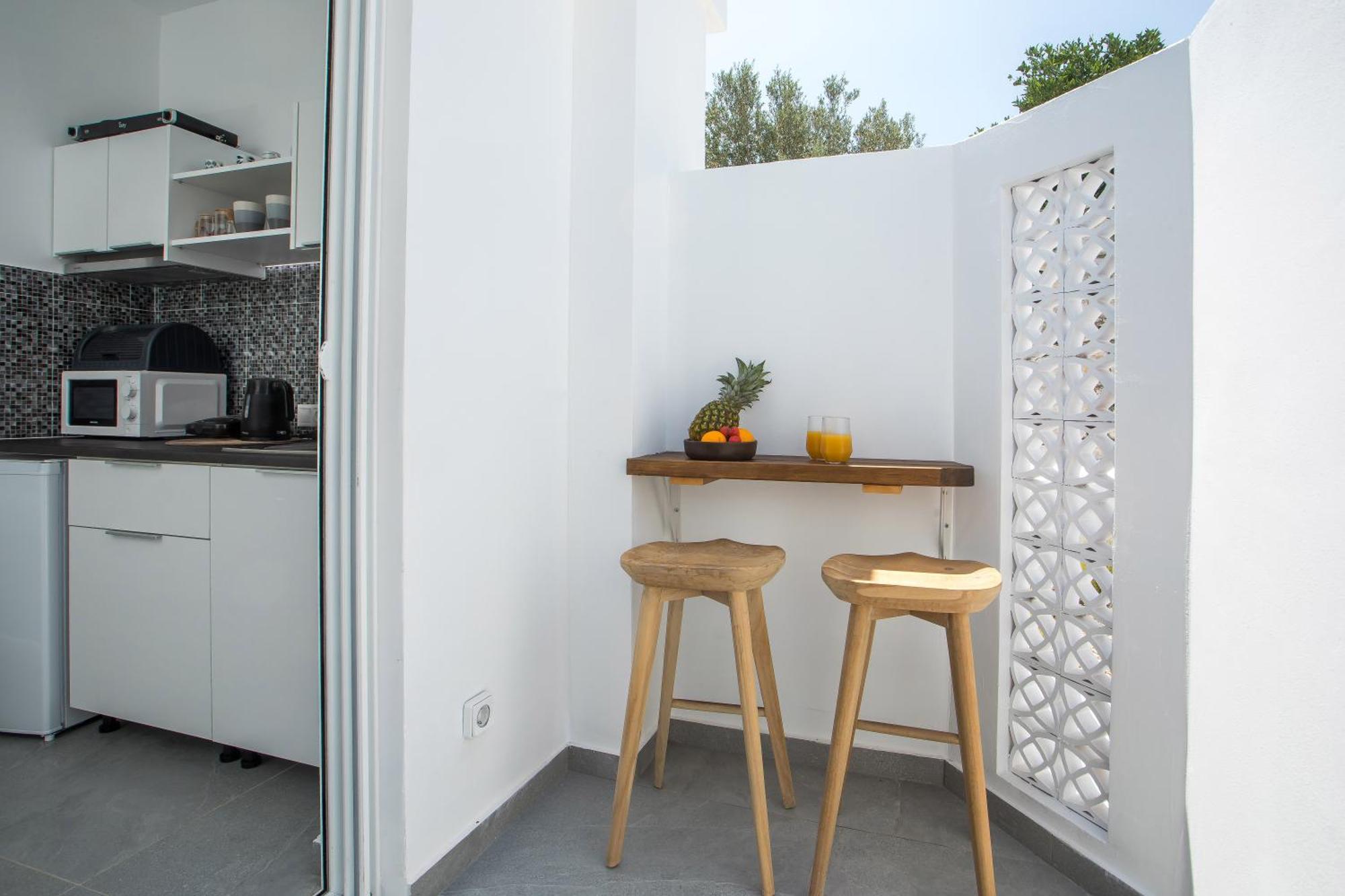 Calma Luxury Studios & Suites Faliraki Exterior foto