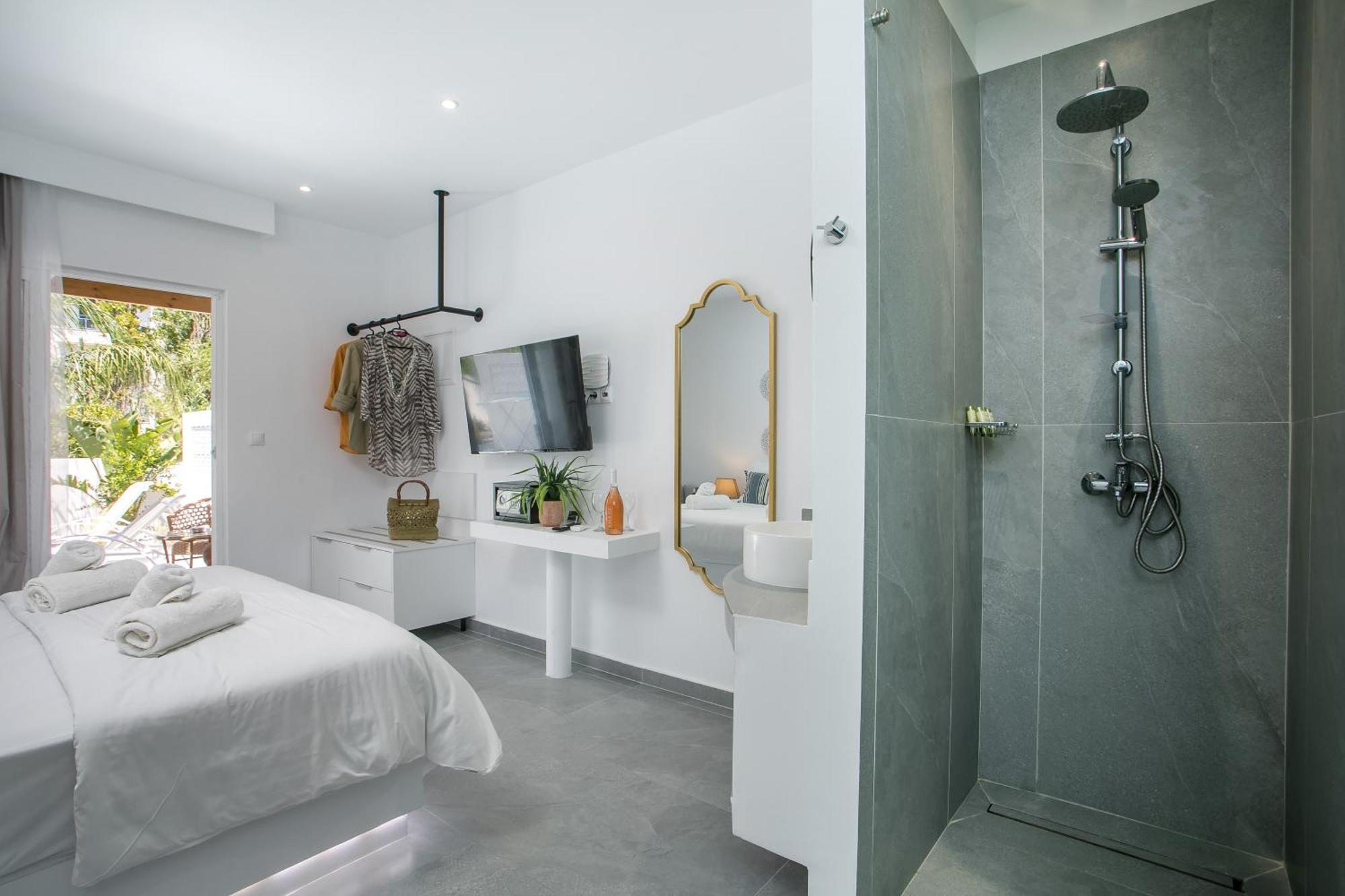 Calma Luxury Studios & Suites Faliraki Exterior foto